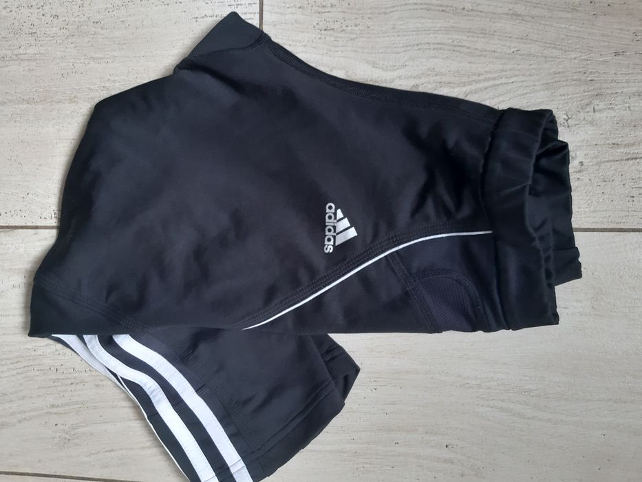 Czarne legginsy _Adidas Response 36