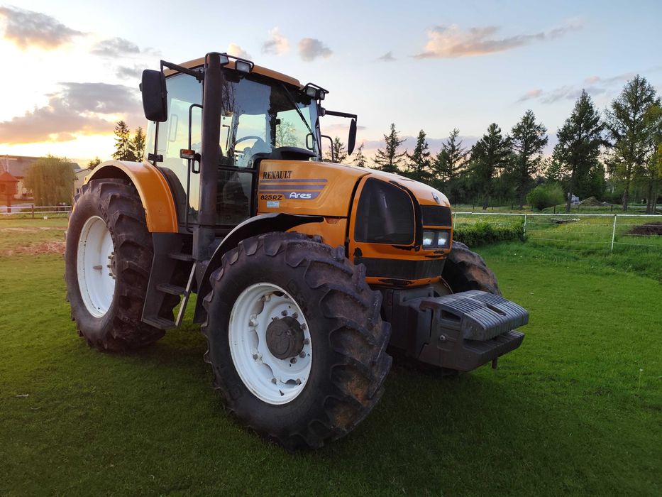 Renault ares 825RZ sprowadzony stan bdb