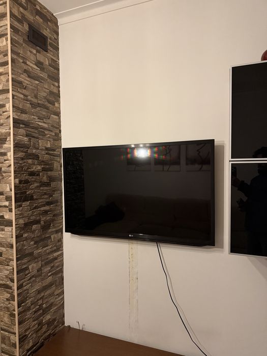 TV LG 47’’ LED Smart TV - Full HD