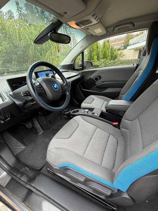 BMW i3 120Ah de 2022, com 122.226Kms, valor com IVA incluído