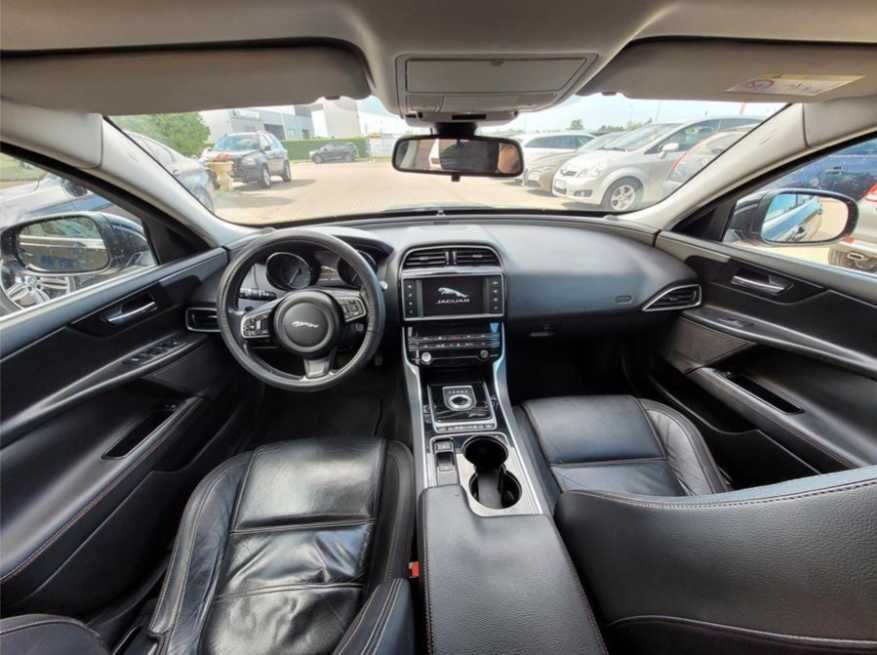 Jaguar XE 2.0 Diesel MR`15 E6, Pure Aut., 2015, automat