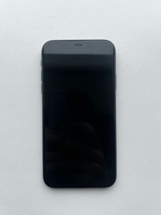 Продам Iphone 11 128 gb black