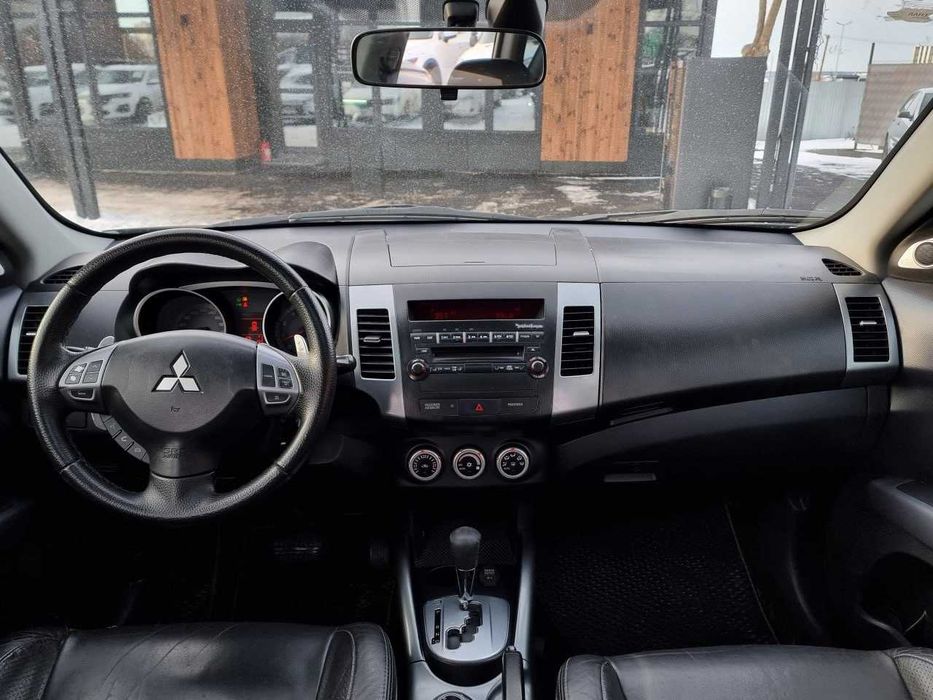 Продам  Mitsubishi Outlander XL 2008. Можна в розстрочку, під викуп.