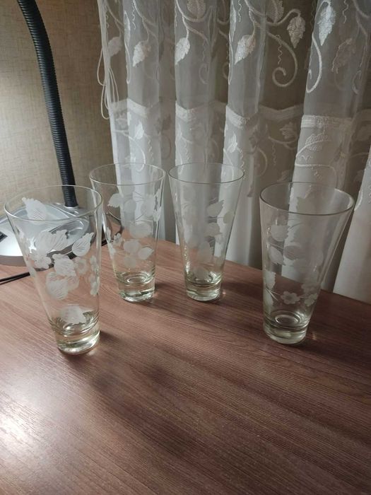 Стакани 4 шт. 200 грн
