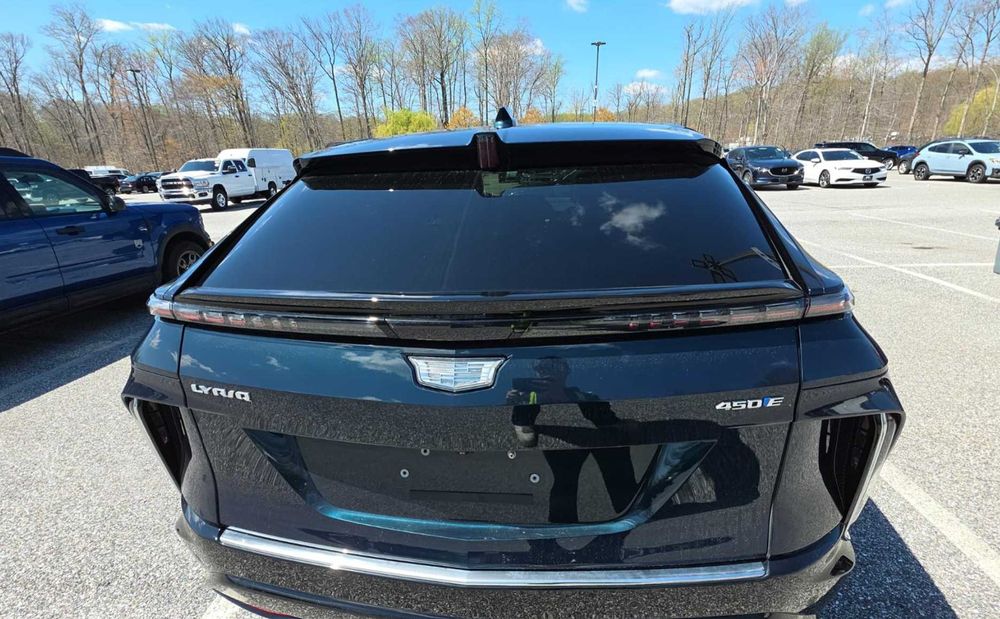 Продам Cadillac LYRIQ 2025 з ПДВ