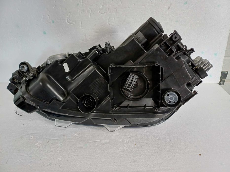 lampa prawa vw golf sportsvan lift full led