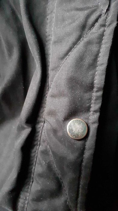 Casaco preto com capuz e pêlo H&M 44 mulher