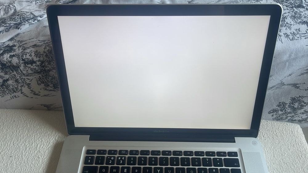 Vendo notebook 2011