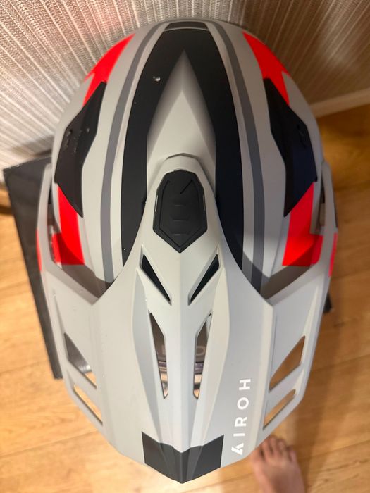 Kask Integralny AIROH Commander II MAVICK