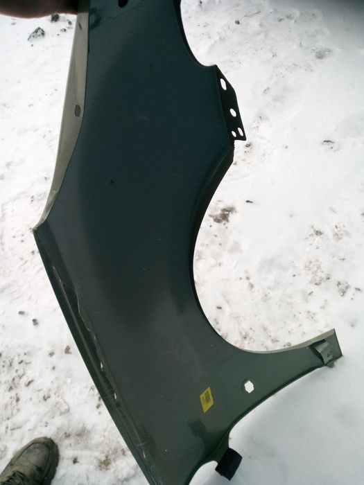 Крило Пежо 206 98-