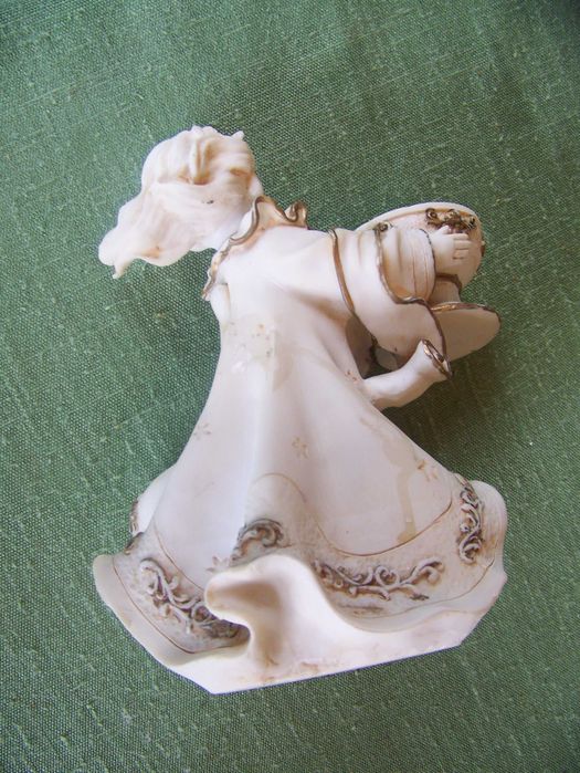 świecznik statuetka 22 cm