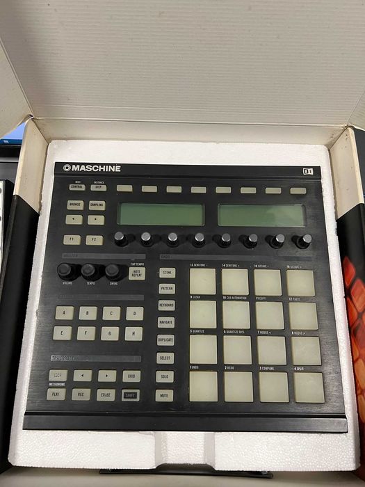 Native Instruments MASCHINE MK1