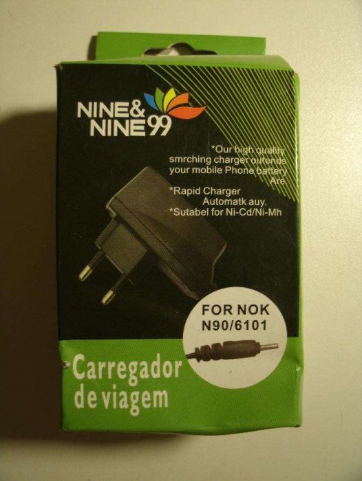 Carregador para télémovel Nokia (ponta fina)