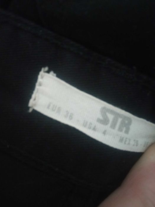 Stradivarius damskie spodnie bojówki r S/36 pas 72cm.