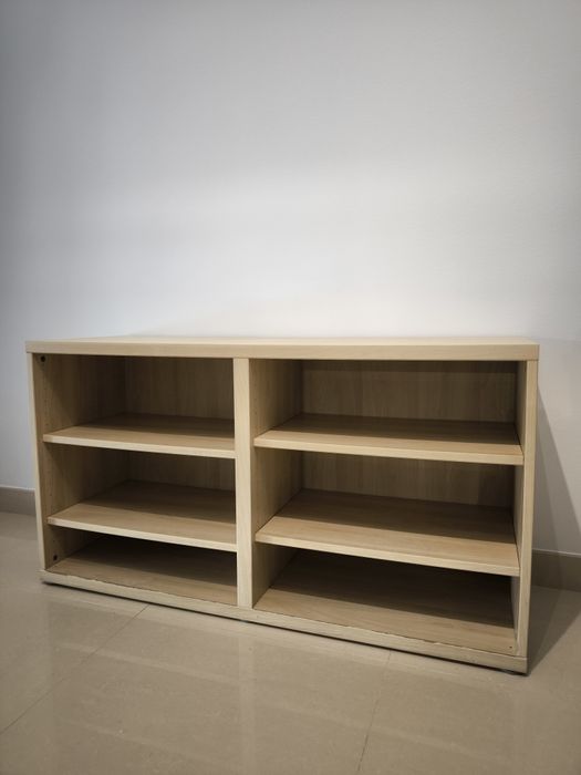 Estante horizontal do IKEA