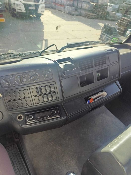 Sprzedam samochód ciężarowy MAN TGA 26,390 ze zdjętym HDS'em