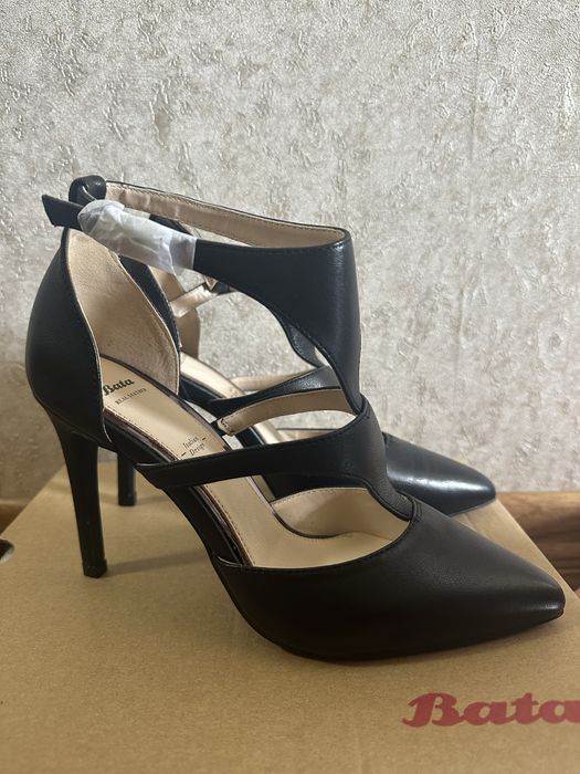 Жіноче взуття Bata Італія шкіра