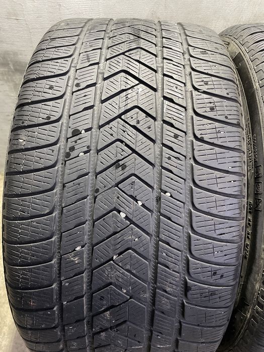Шини резина 305/35/21 Pirelli пара зимні