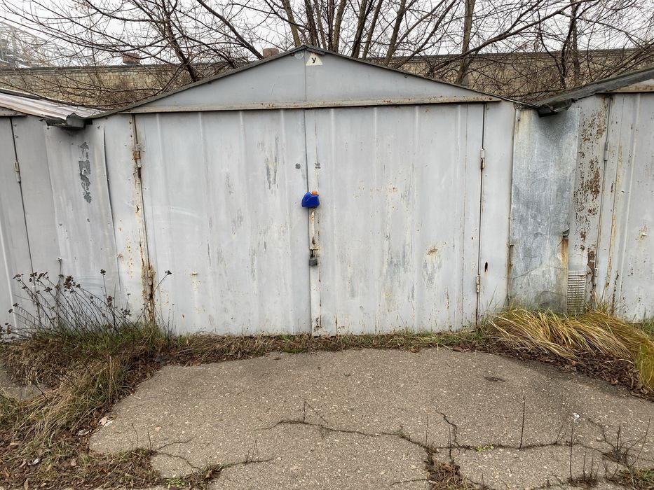 Продам гараж сухий