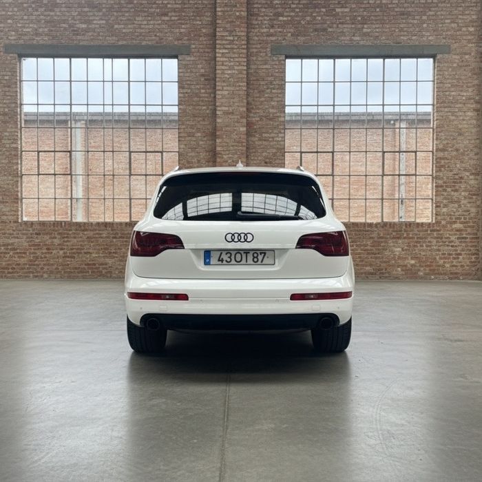 Audi Q7 3.0Tdi v6 quattro S-Line