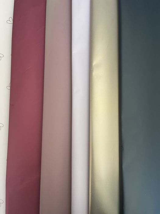 Плёнка, бумага для цветов. Упаковка.