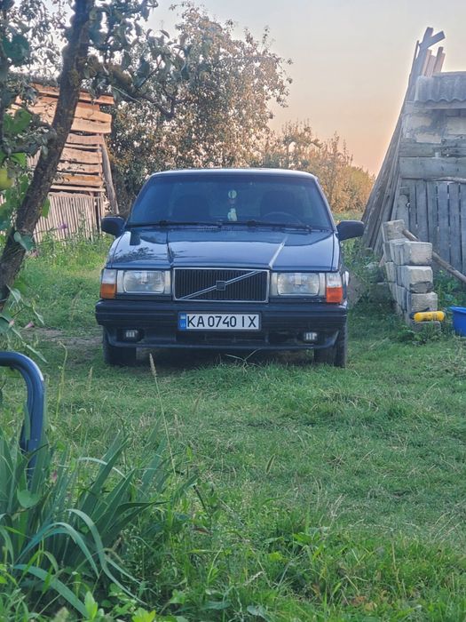 Продам Volvo 740GL