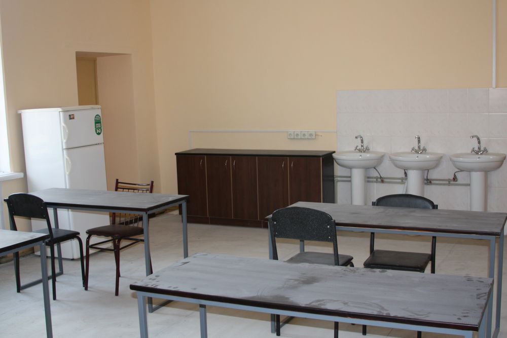 Продам діючу фвейну фабрику.