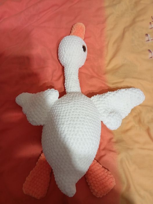 Продам в'язану іграшку гусь-обнімусь ручна робота