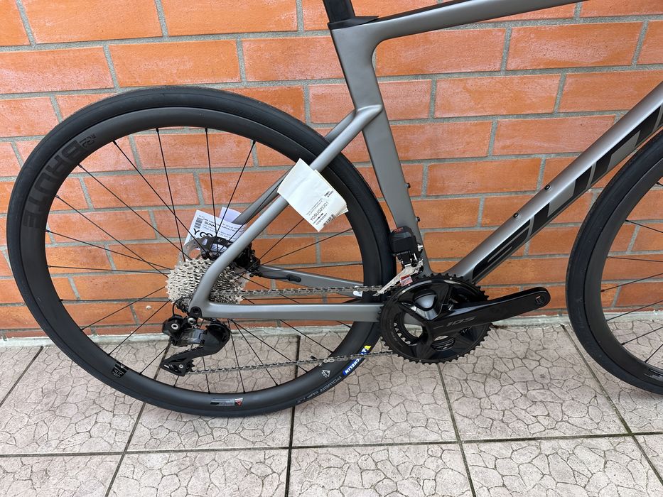 Bicicleta Estrada liquidaçao  Disco carbono Sunn  105di2 rodas Carbono