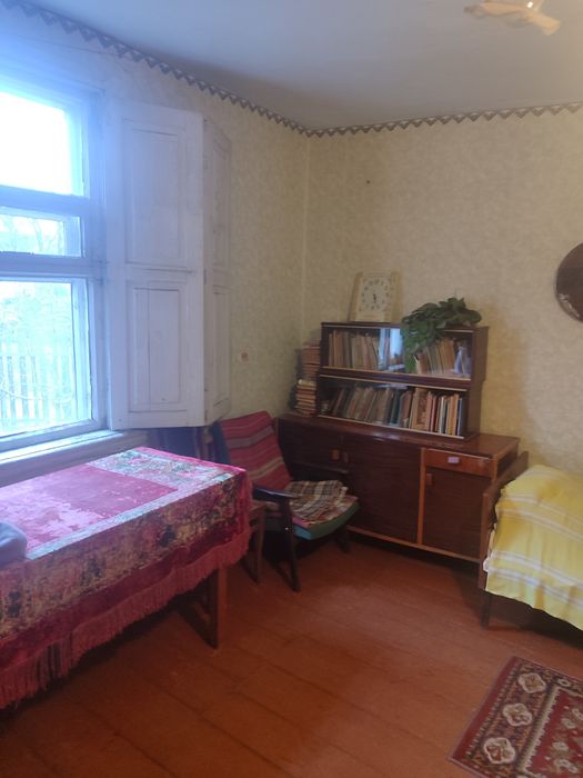 Продаж частини будинку в місті Сміла, центр міста.