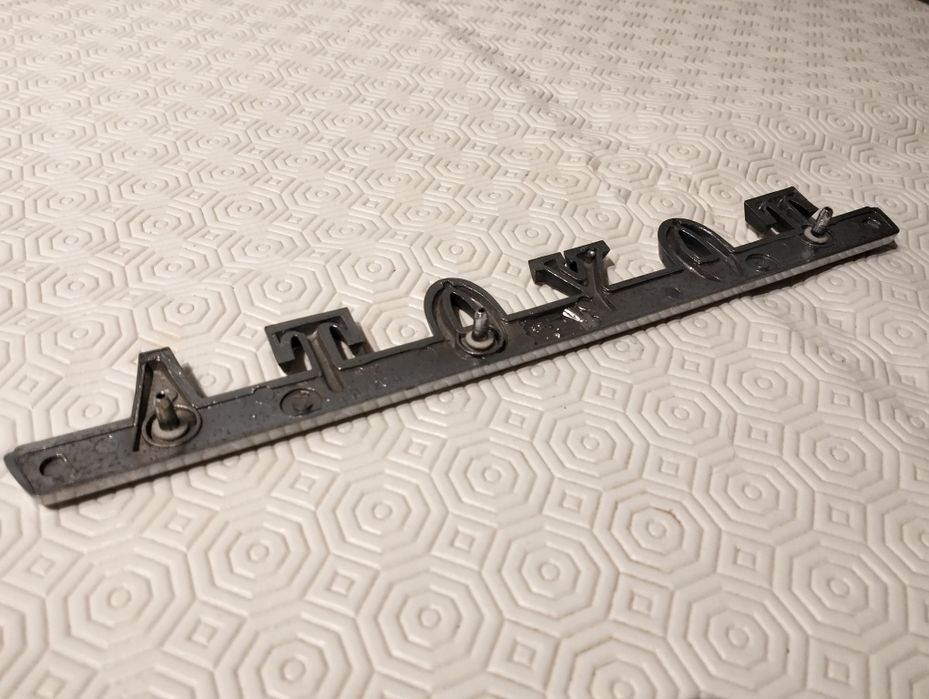 Emblema/Legenda/ Símbolo Toyota Corolla KE20 Mala