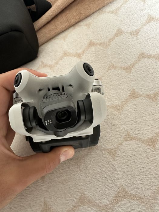 Dji mini 4 pro com somente 8 voos