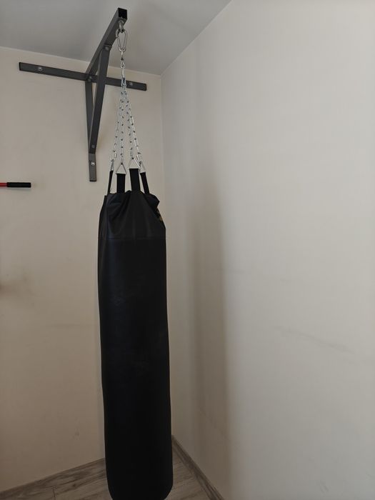 Worek bokserski bushido z uchwytem