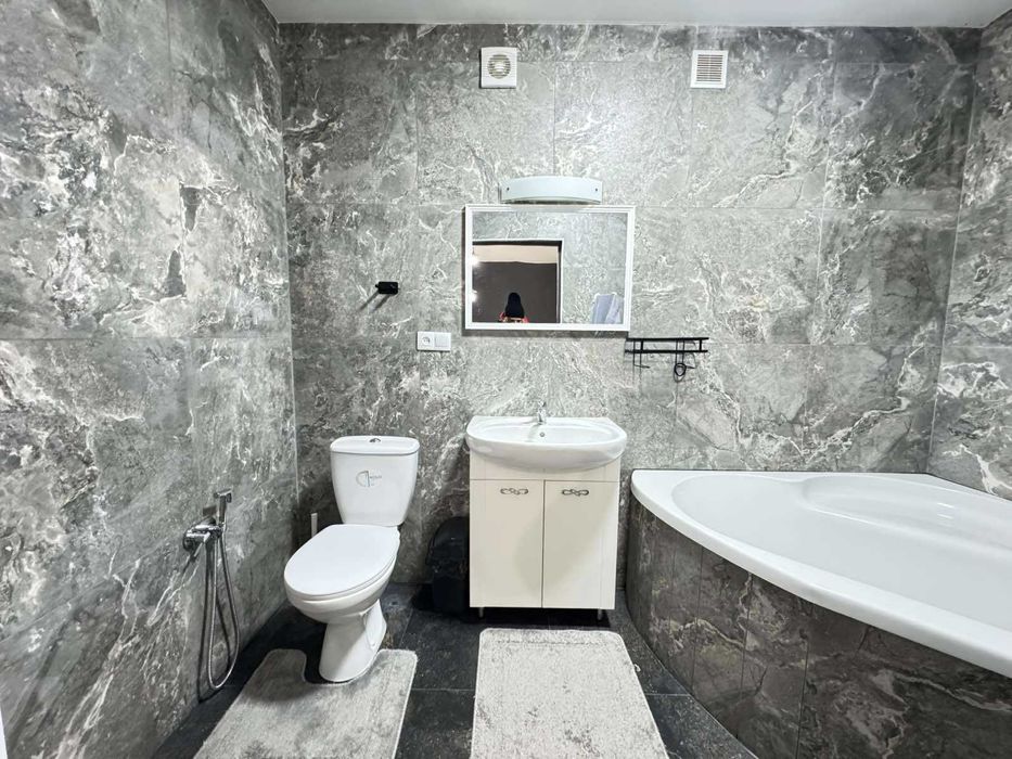 Продаж сучасного таунхауса з готовим ремонтом