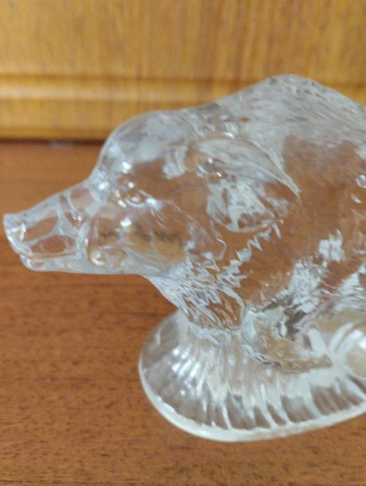 Чудова кришталева  вінтажна статуетка.