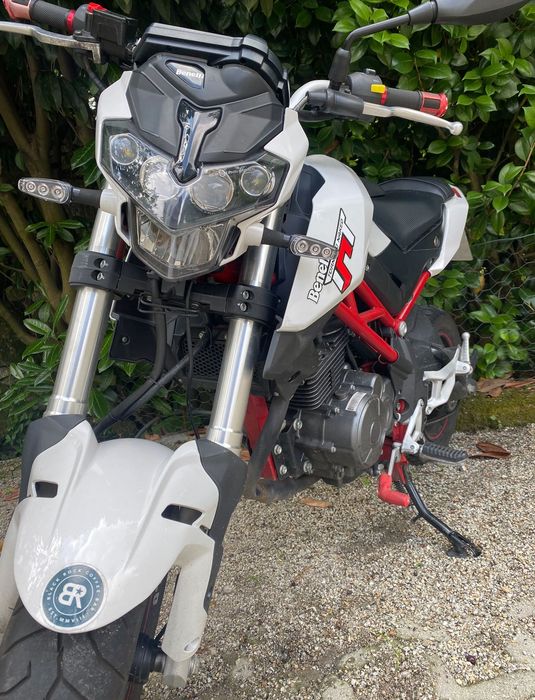 Moto benelli tnt 125