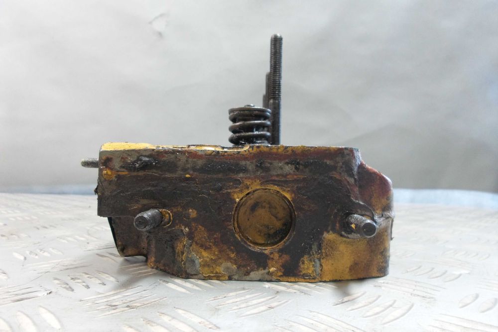 Głowica do silnika Caterpillar C1.1. Cylinder head Cat C1.1