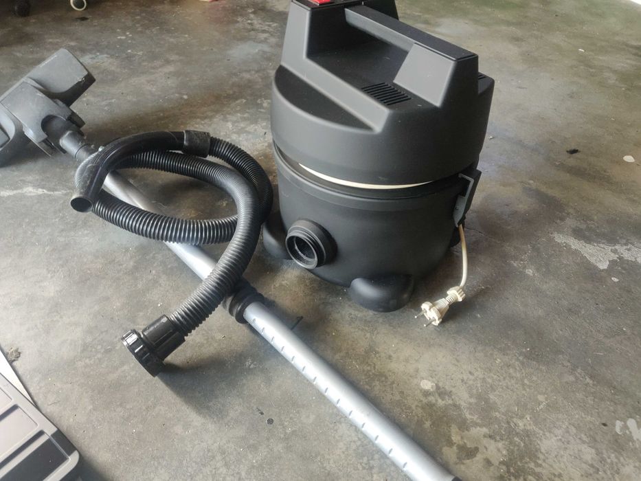 Aspirador em boas condições