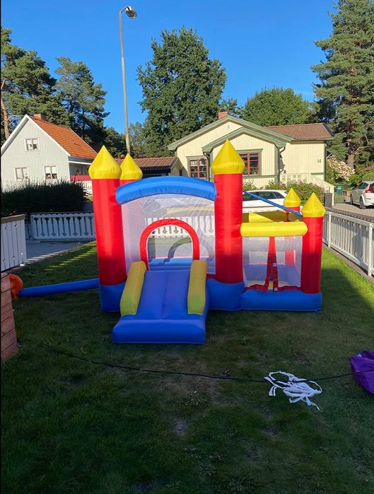 Aluguer Insuflável ( 3-8 anos) 15€