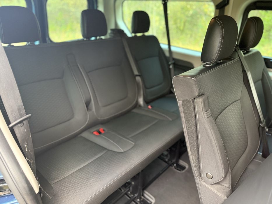 Opel Vivaro Long 9 osobowy bez wkladu