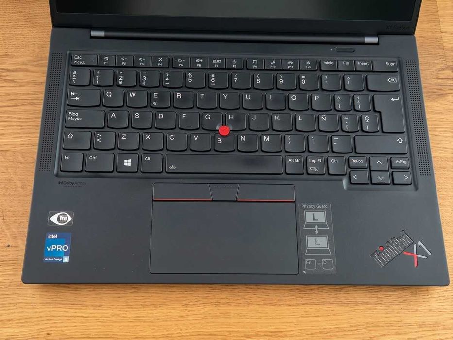 Сенсорний ноутбук 14" Lenovo ThinkPad X1 Carbon Gen 10 Intel Core i5-1245U 16Gb RAM 256Gb SSD NVMe FullHD IPS
