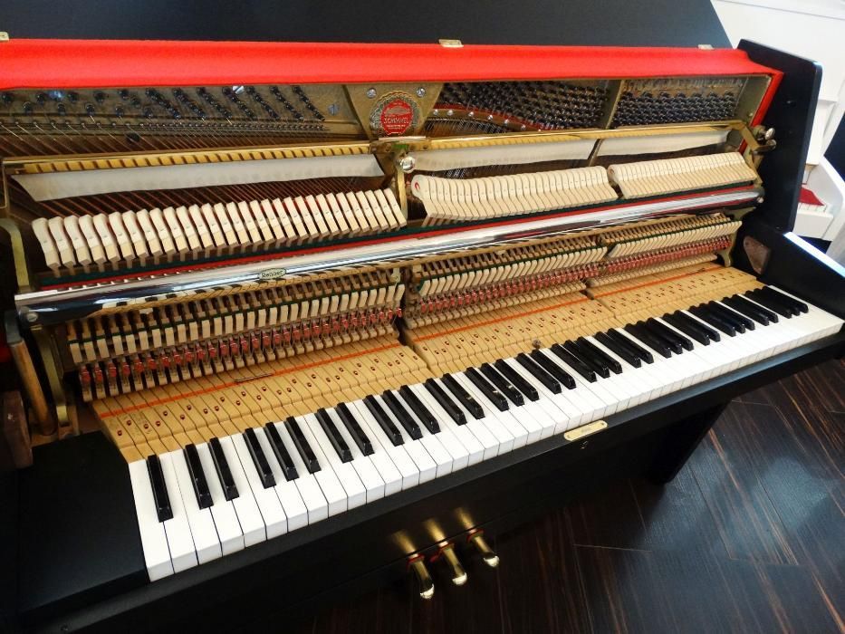 Pianino schimmel czarne od PianoDesign