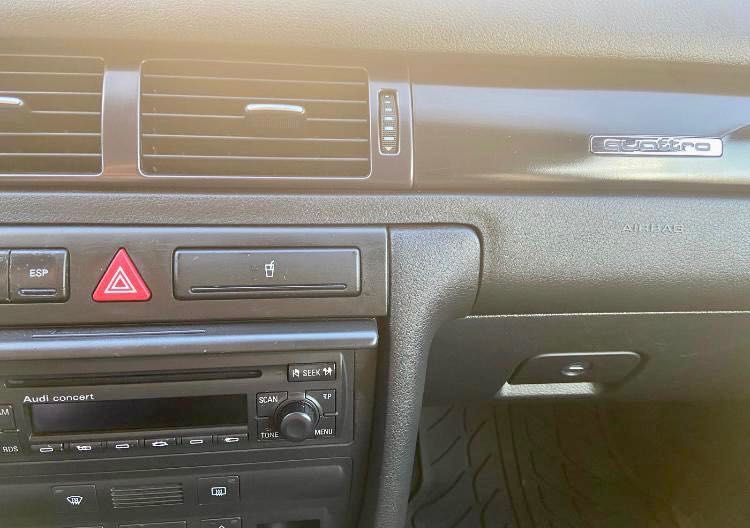 Prof.Universitário vende carrinha Audi A6 2.5 TDi V6 Allroad impecável