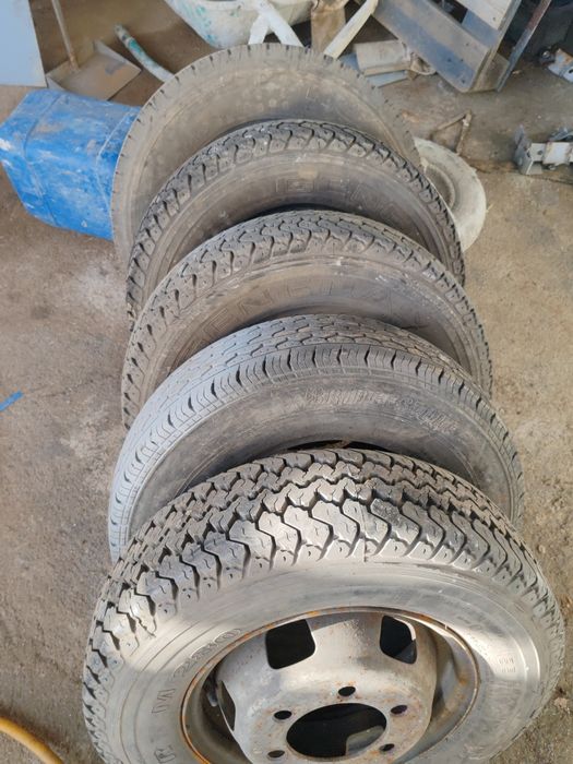 Pneu 185 R 14 Ford transit