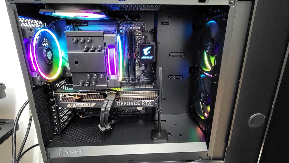 Komputer gamingowy Gwarancja AMD Ryzen 7-7800X3D/32GB/1TB/RTX5070