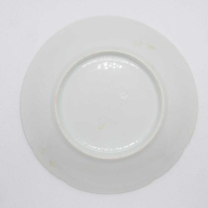 Chávena com pires pintados à mão