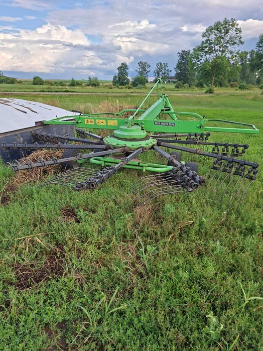 Zgrabiarka deutz fahr 4.25