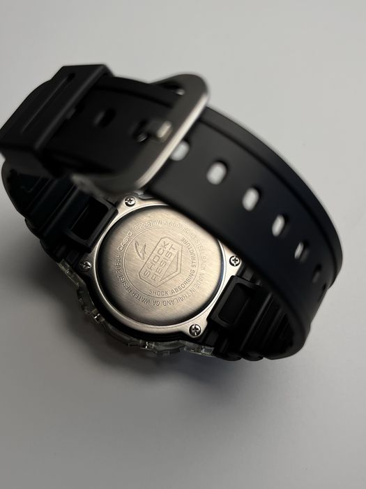 Casio DW-5600SKC, годинник касіо, часы джи шок Ø48.9мм