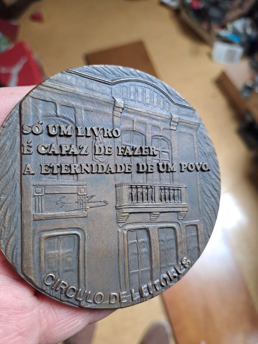 Medalhas antigas de metal