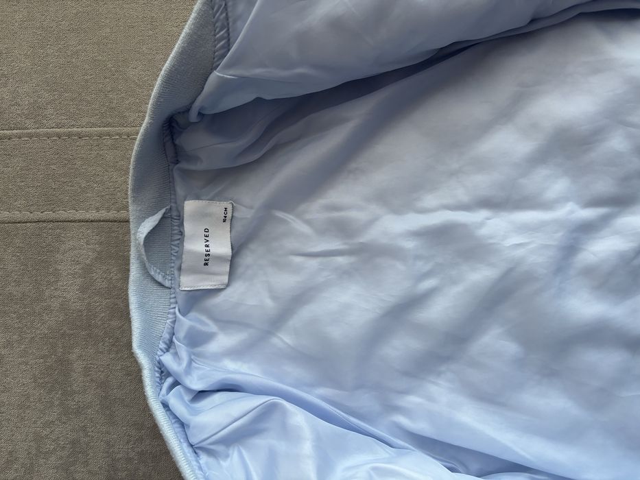 Легенька куртка для дівчинки reserved